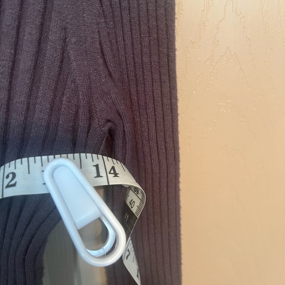 LOFT Gray Ribbed Sweater - Picture 4 of 7